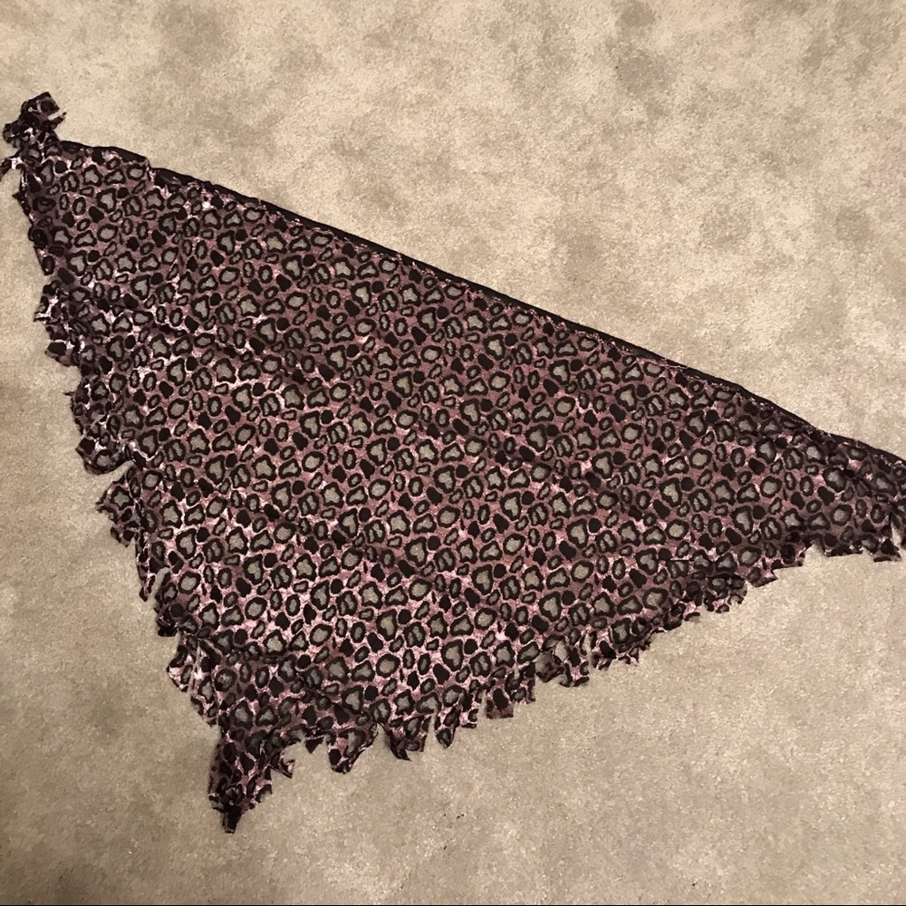 Scarf - Picture 2 of 3